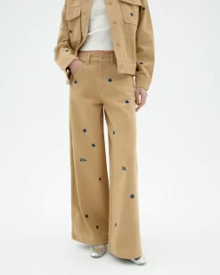 Pantalon camel wide leg brodé à la main Hedda