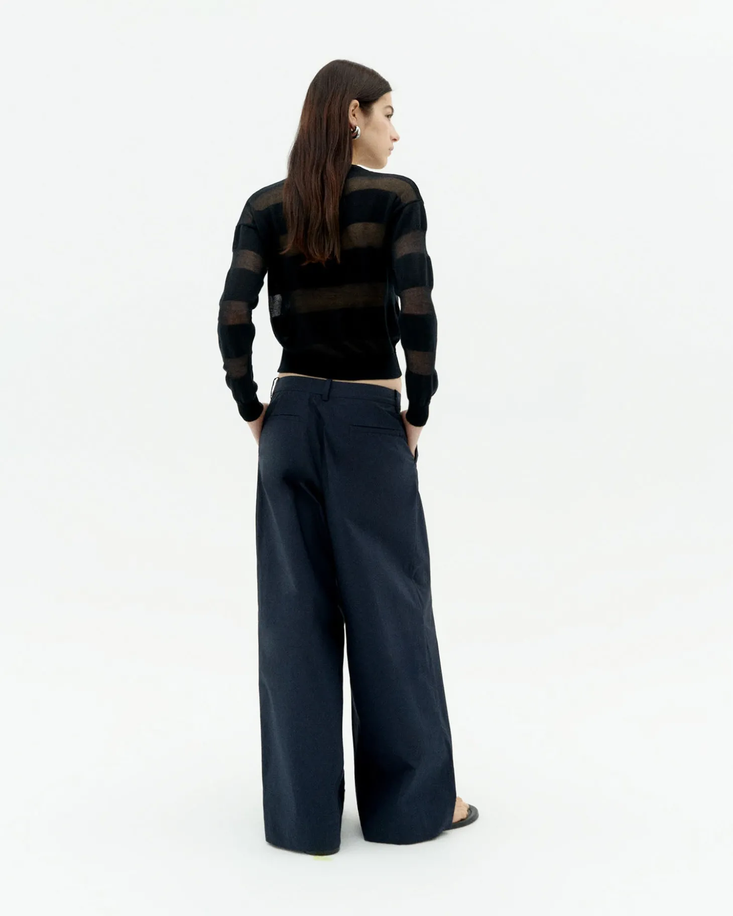 Pull semitransparent noir Be