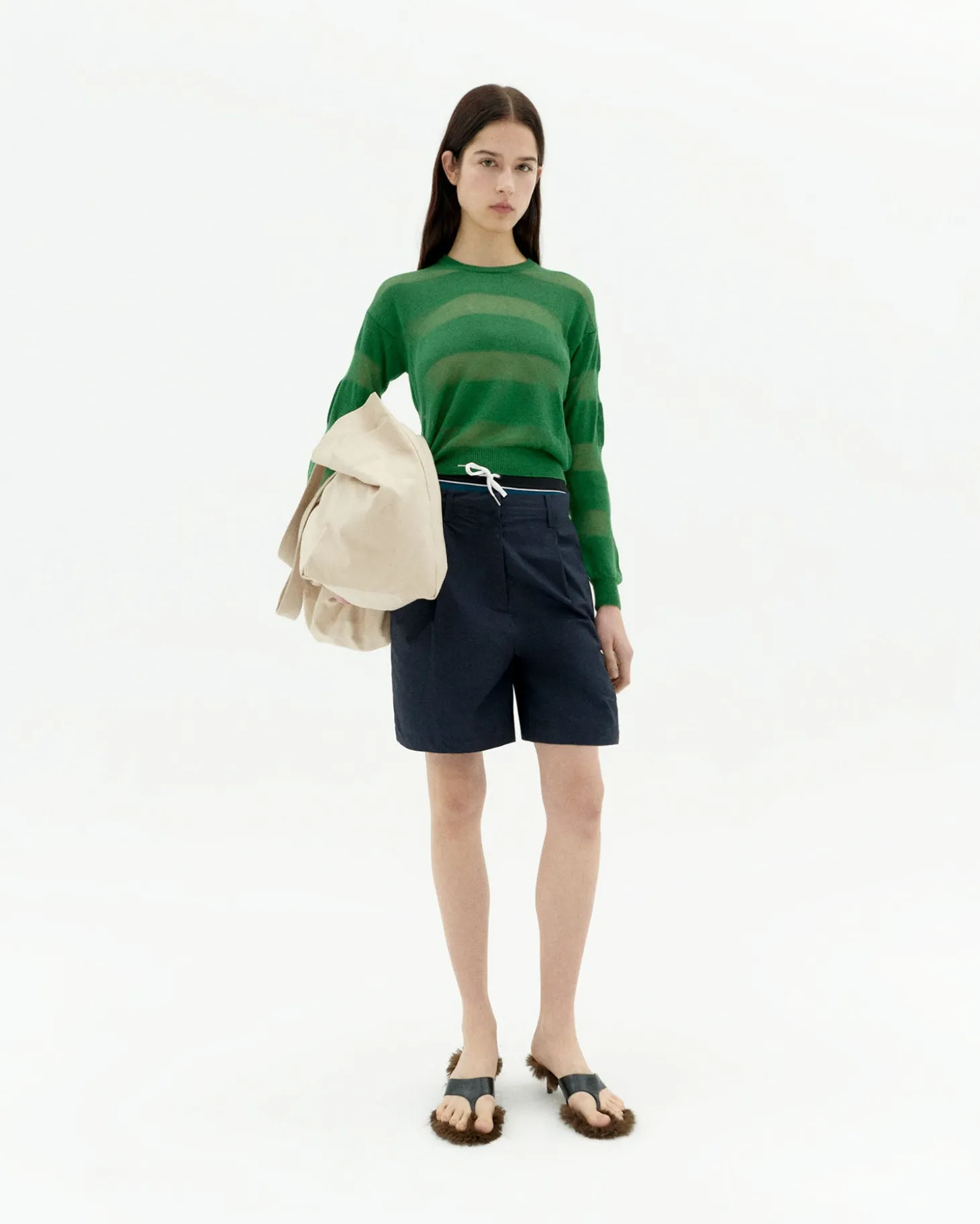 Pull semitransparent vert Be