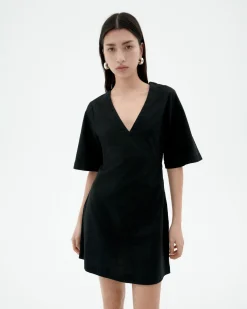 Robe courte noire décolleté en V Kim