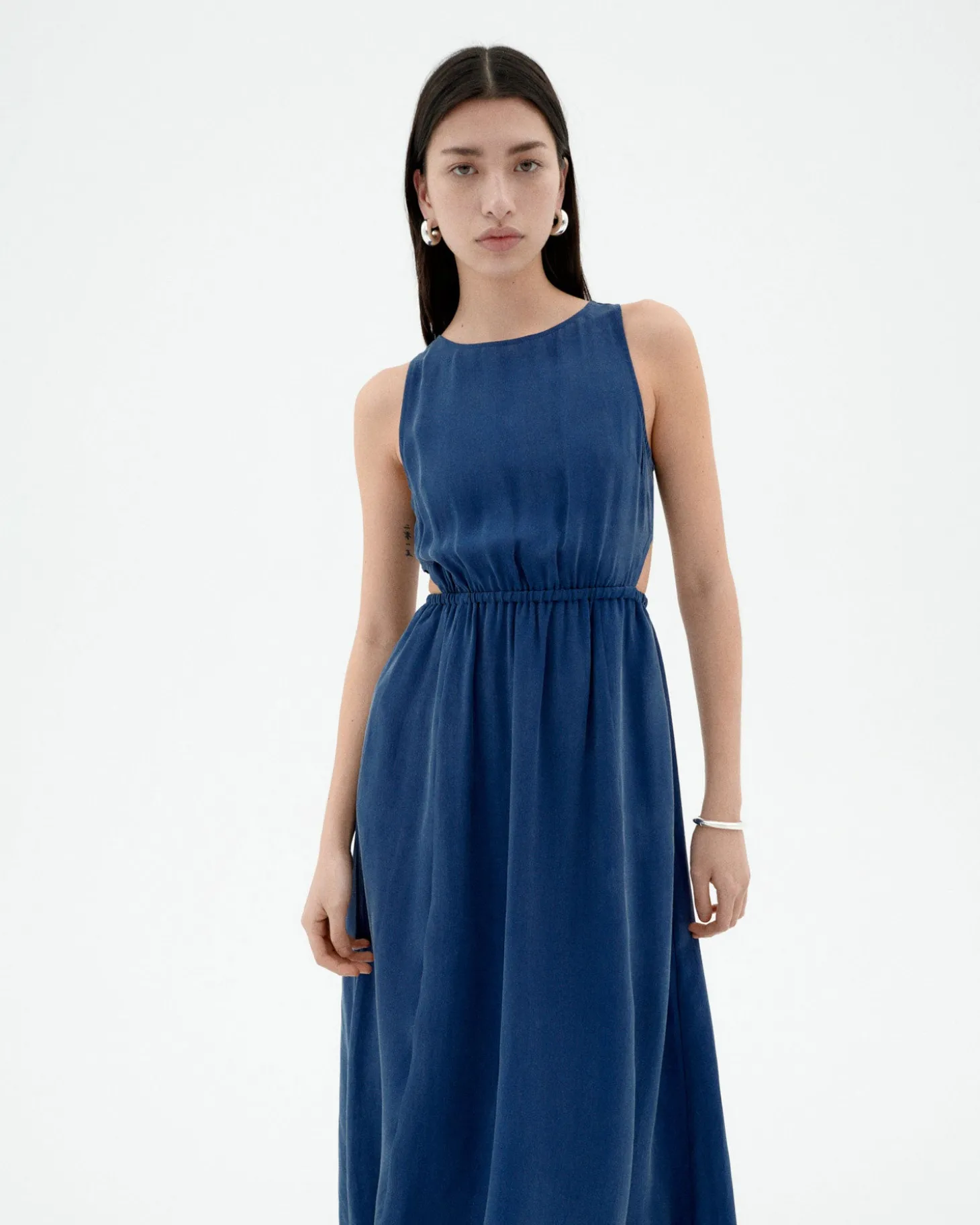 Robe cut out Cupro Kin
