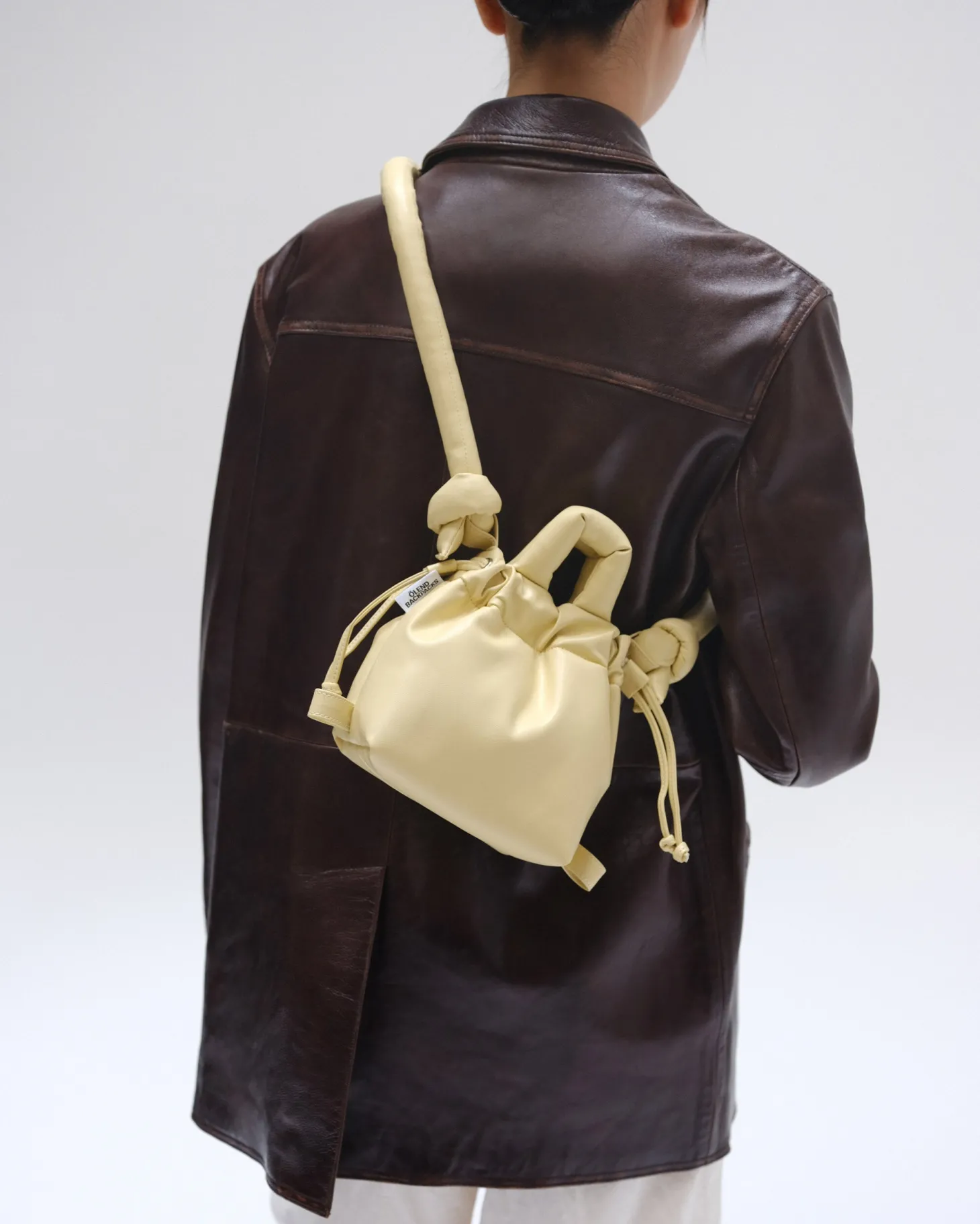 Sac butter yellow en cuir végétal Micro Ona