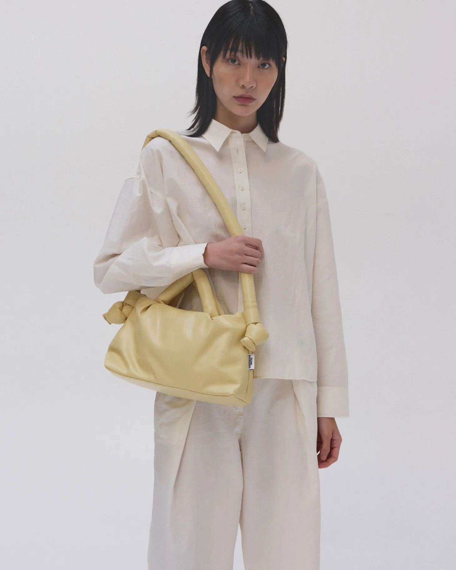 Sac butter yellow en cuir vegan Mini Ona