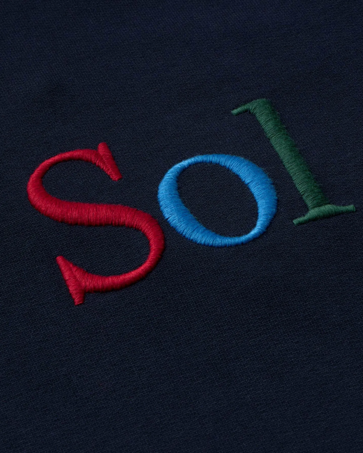 Sweat brodé sol type Pepe