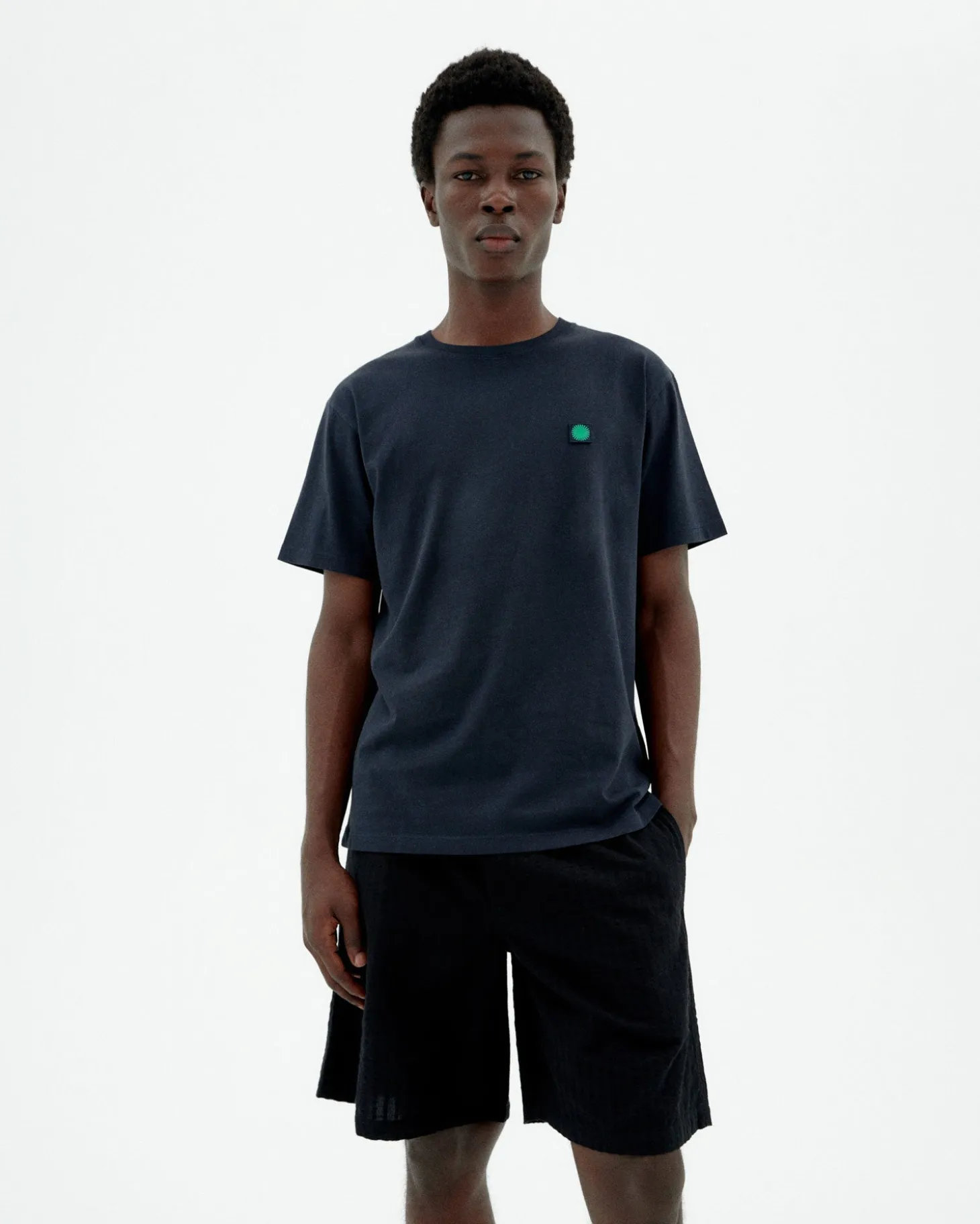 T-shirt marine soleil vert au dos
